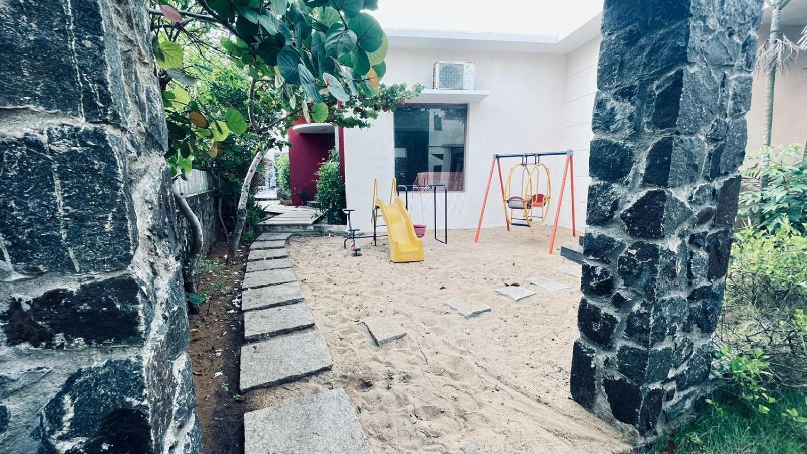 Barefootbay - Villa With Private Beach Access Chennai Exterior photo